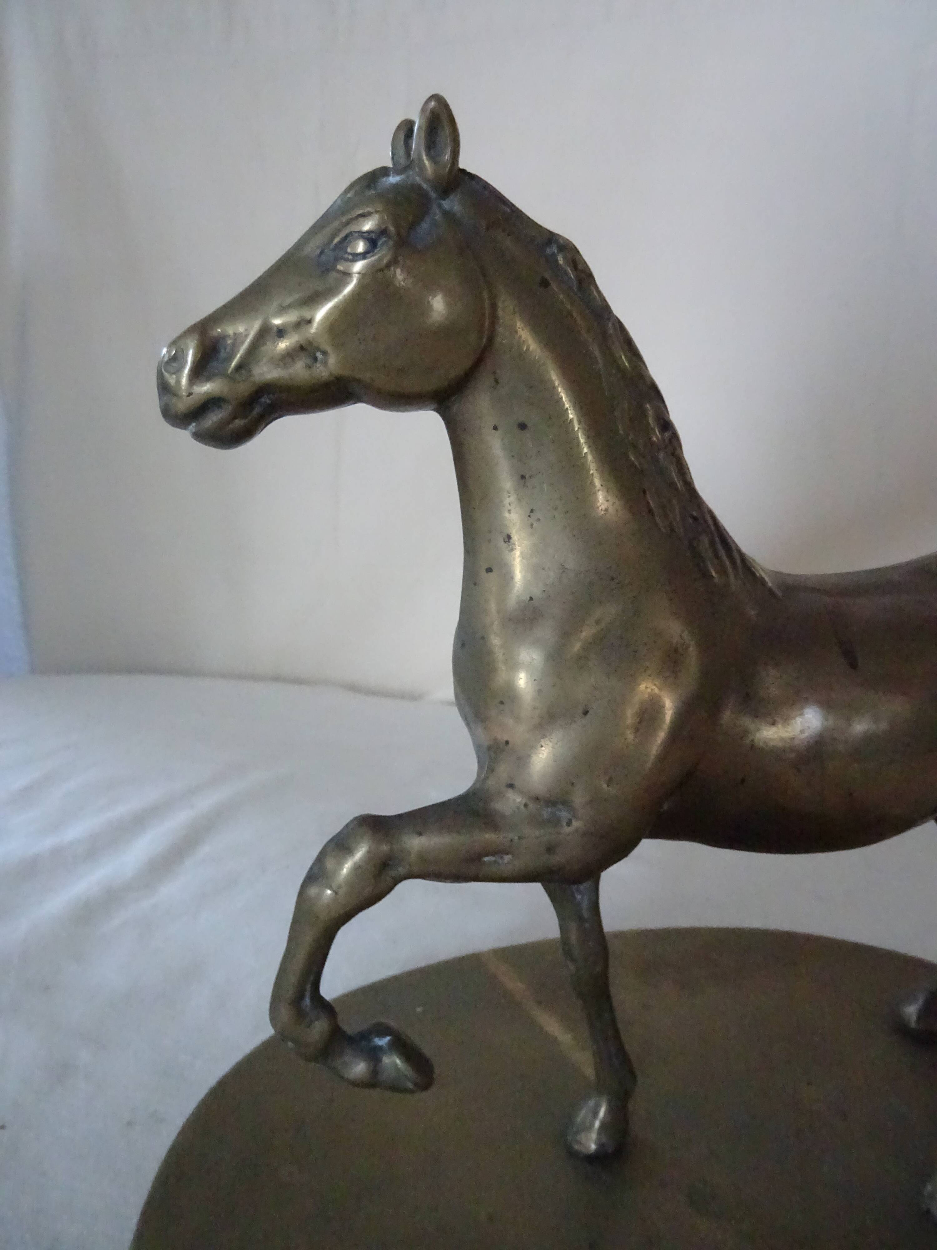 Brass horse 422112 on base