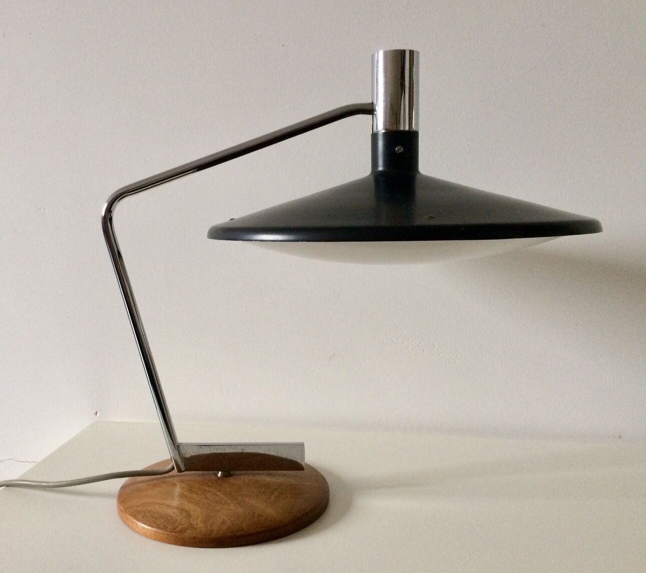 1960's desk lamp with turning base by George Frydman