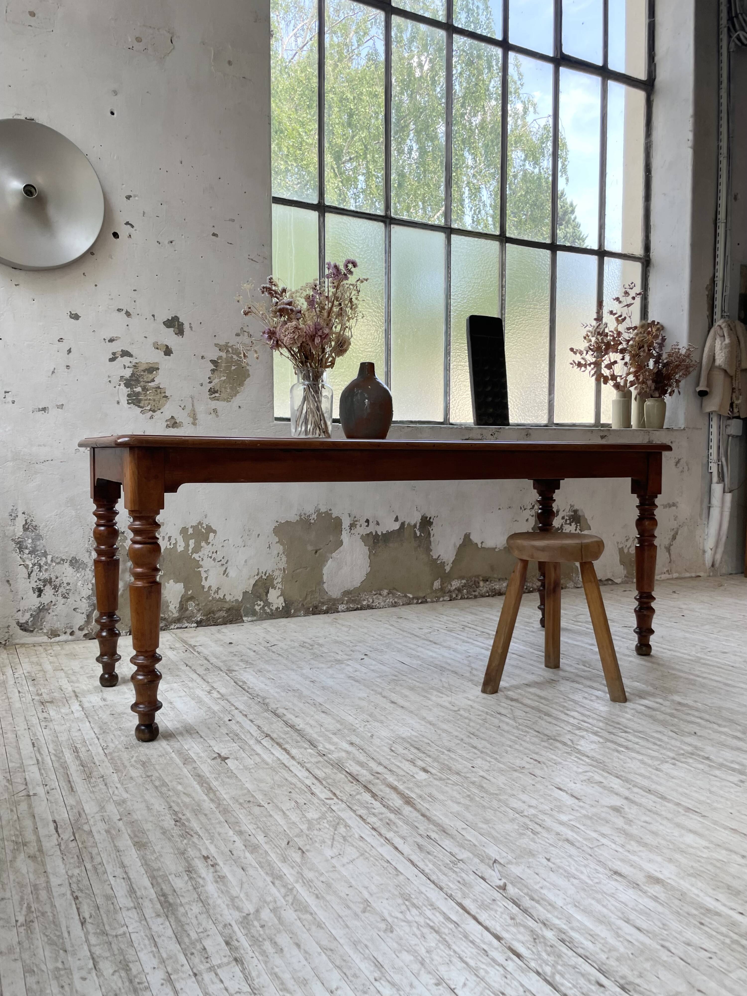 Walnut farm table 185 cm