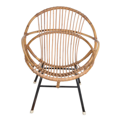 Fauteuil coquille en rotin avec accoudoirs