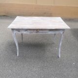 Table de style Louis XV cérusée