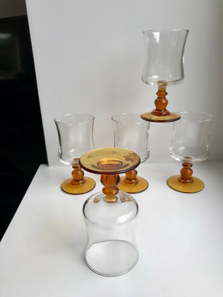 Set of 5 glasses with amber feet 70s