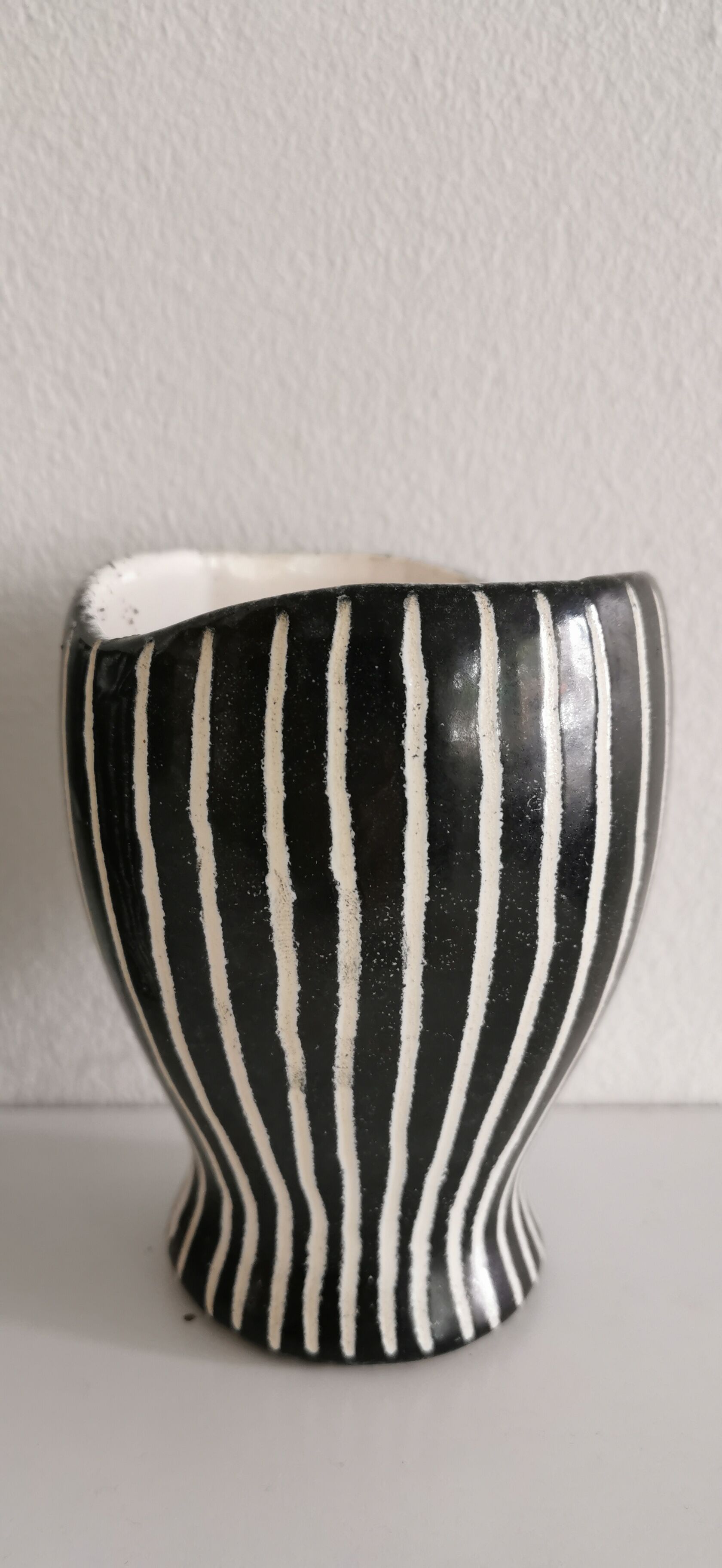 Series of 3 black and white ceramic pots 1950