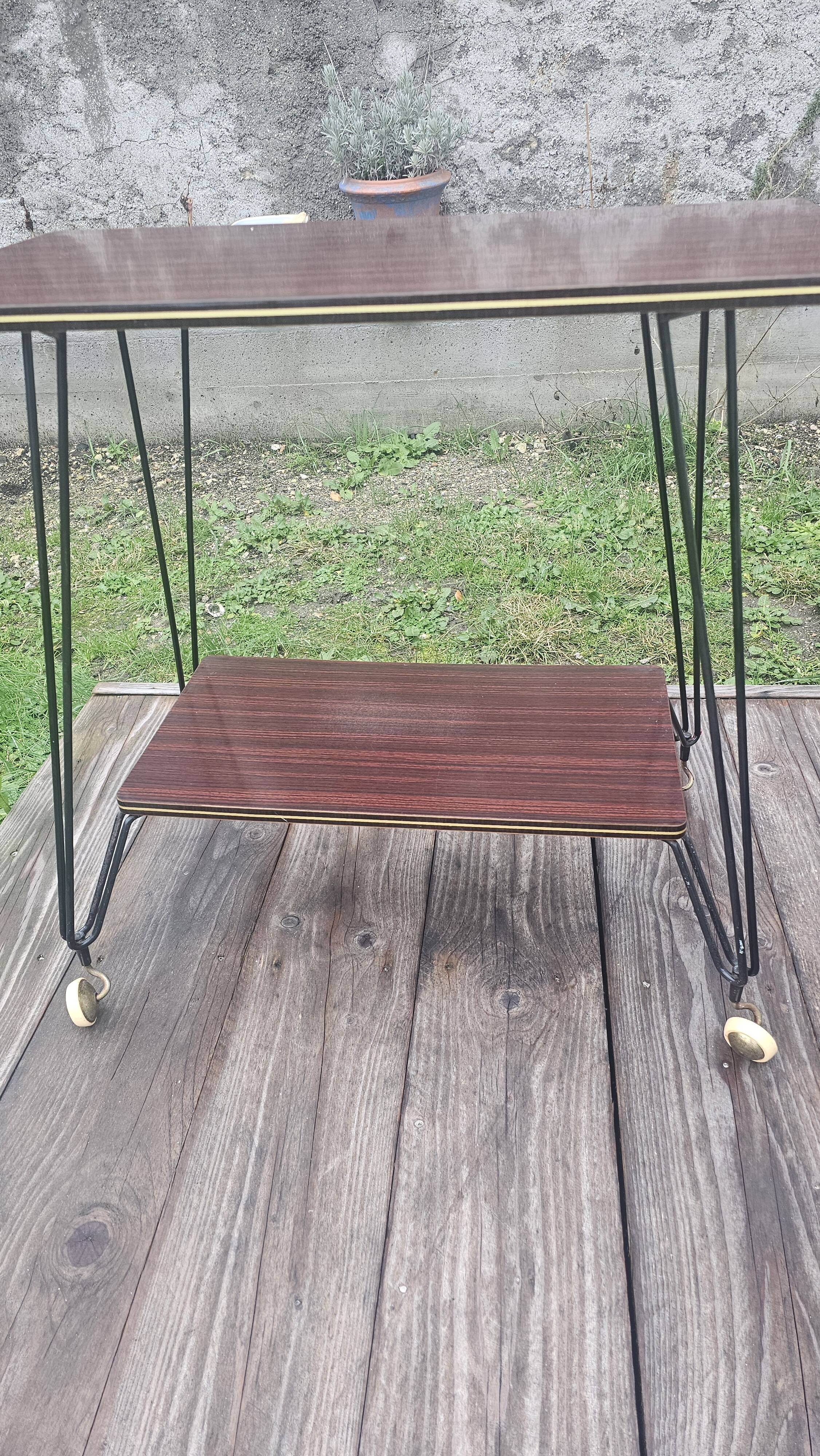 Iconic rolling furniture in formica and steel – 1960s