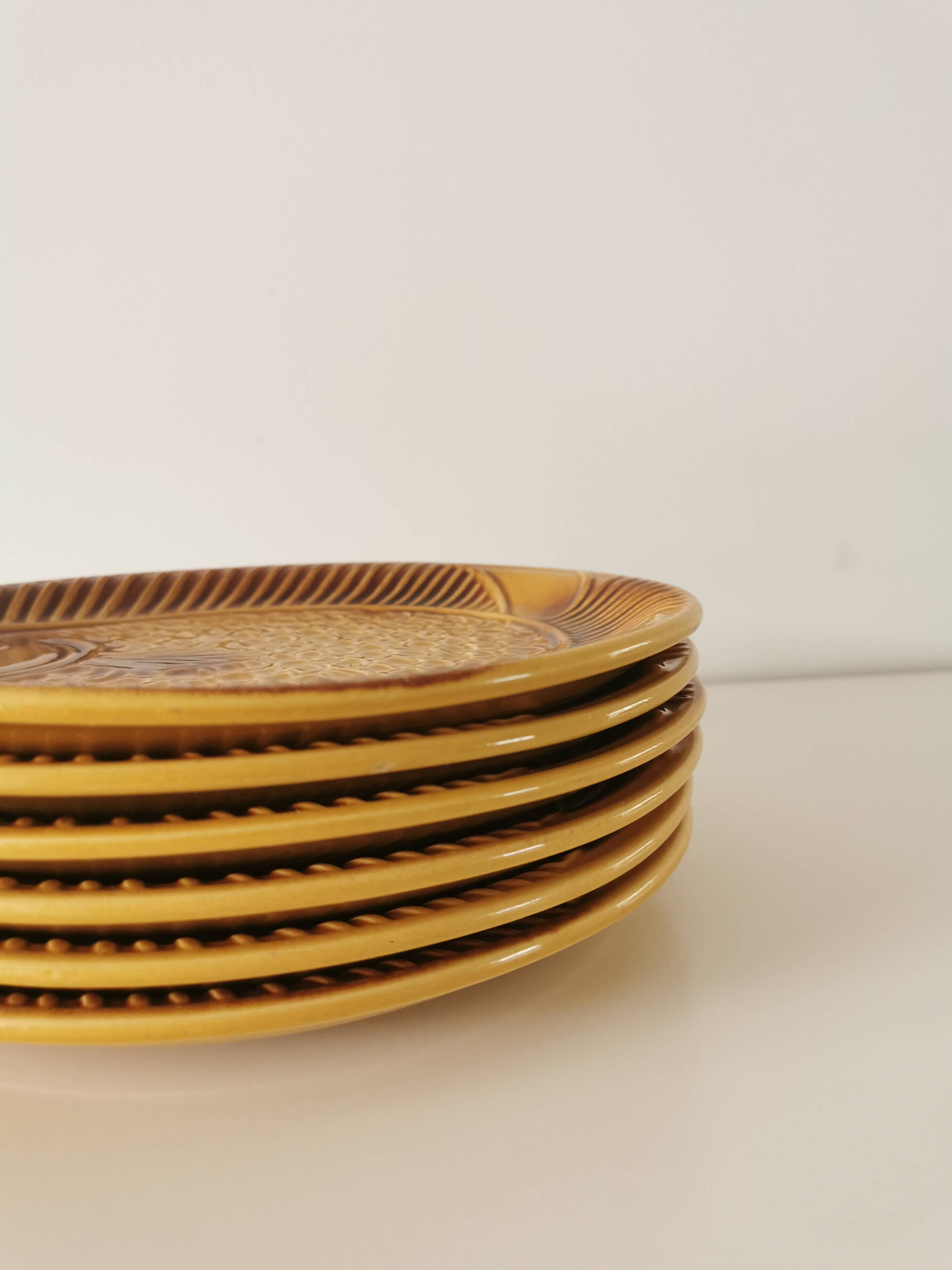 Set of 6 Vintage Fish Plates Set: 1970s KIL Yugoslavia Retro Serving Dishes