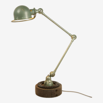 Lampe à poser jielde 2 bras sur socle bois