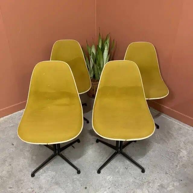 Series of 4 “La Fonda” chairs by Charles and Ray Eames for Vitra