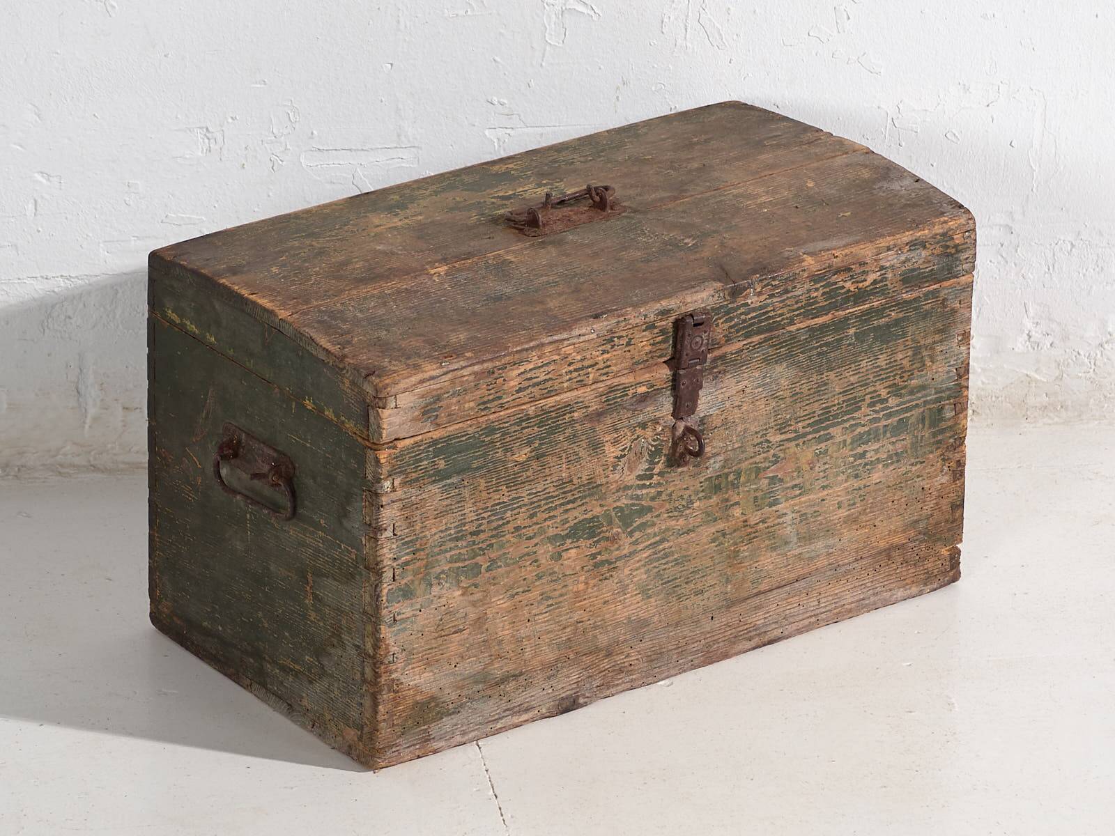 Small antique chest in green tones (c.1920) #78