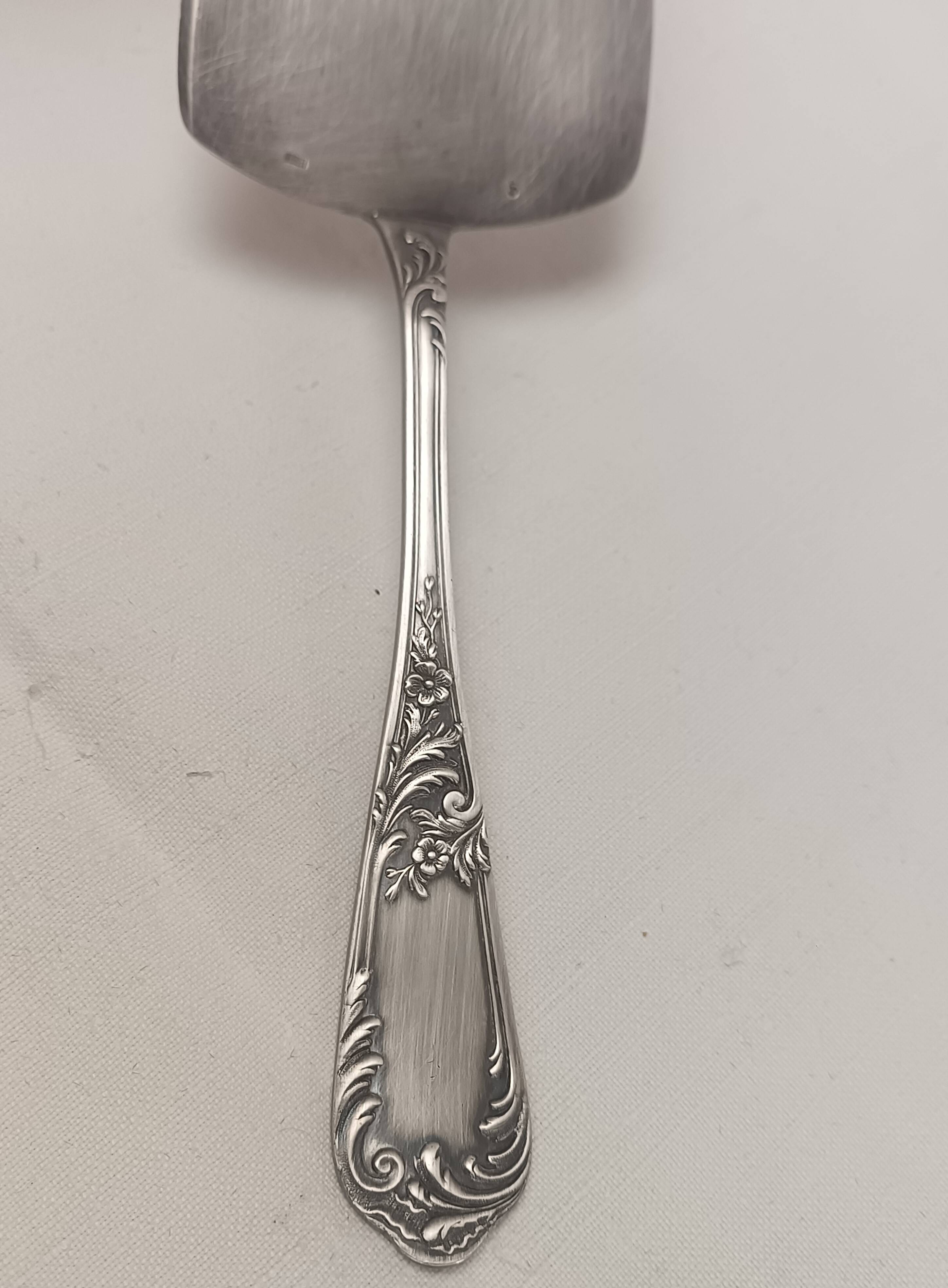 Pelle à gâteaux ancienne métal argenté Ravinet D'enfert couvert service