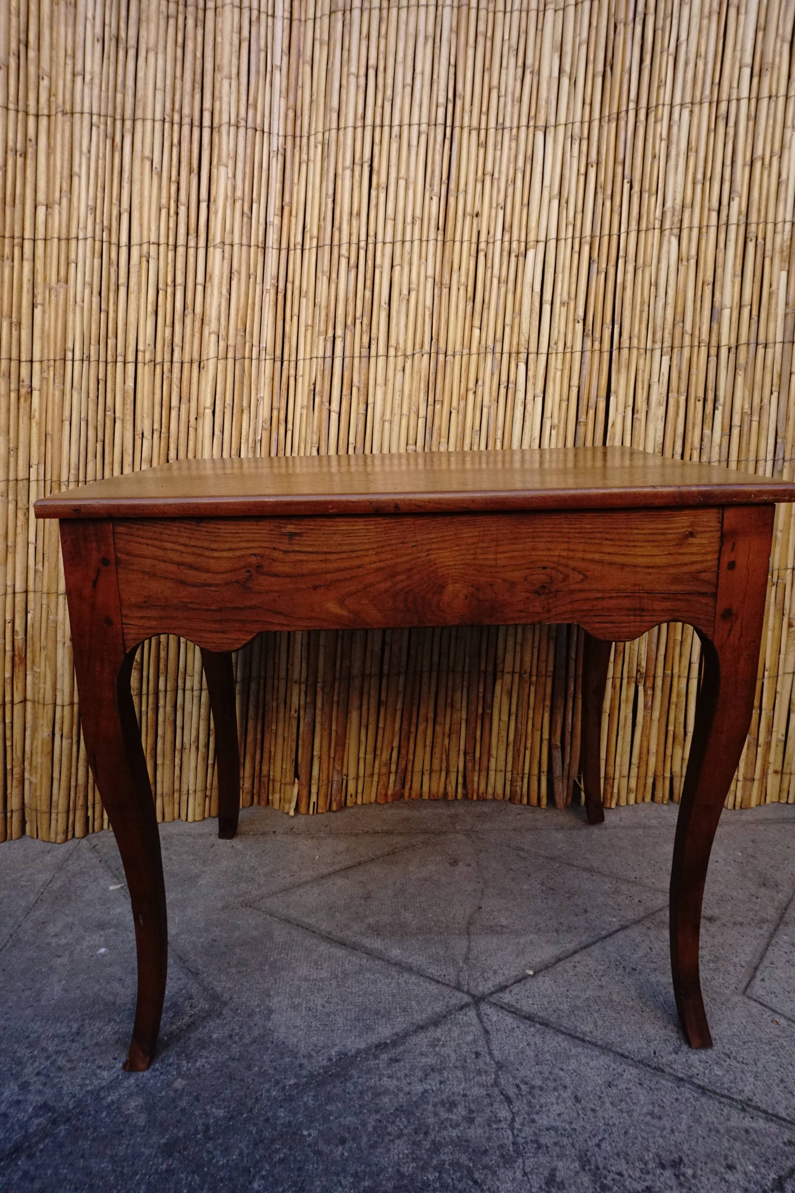 Table de taverne ou d'auberge du 18° siècle