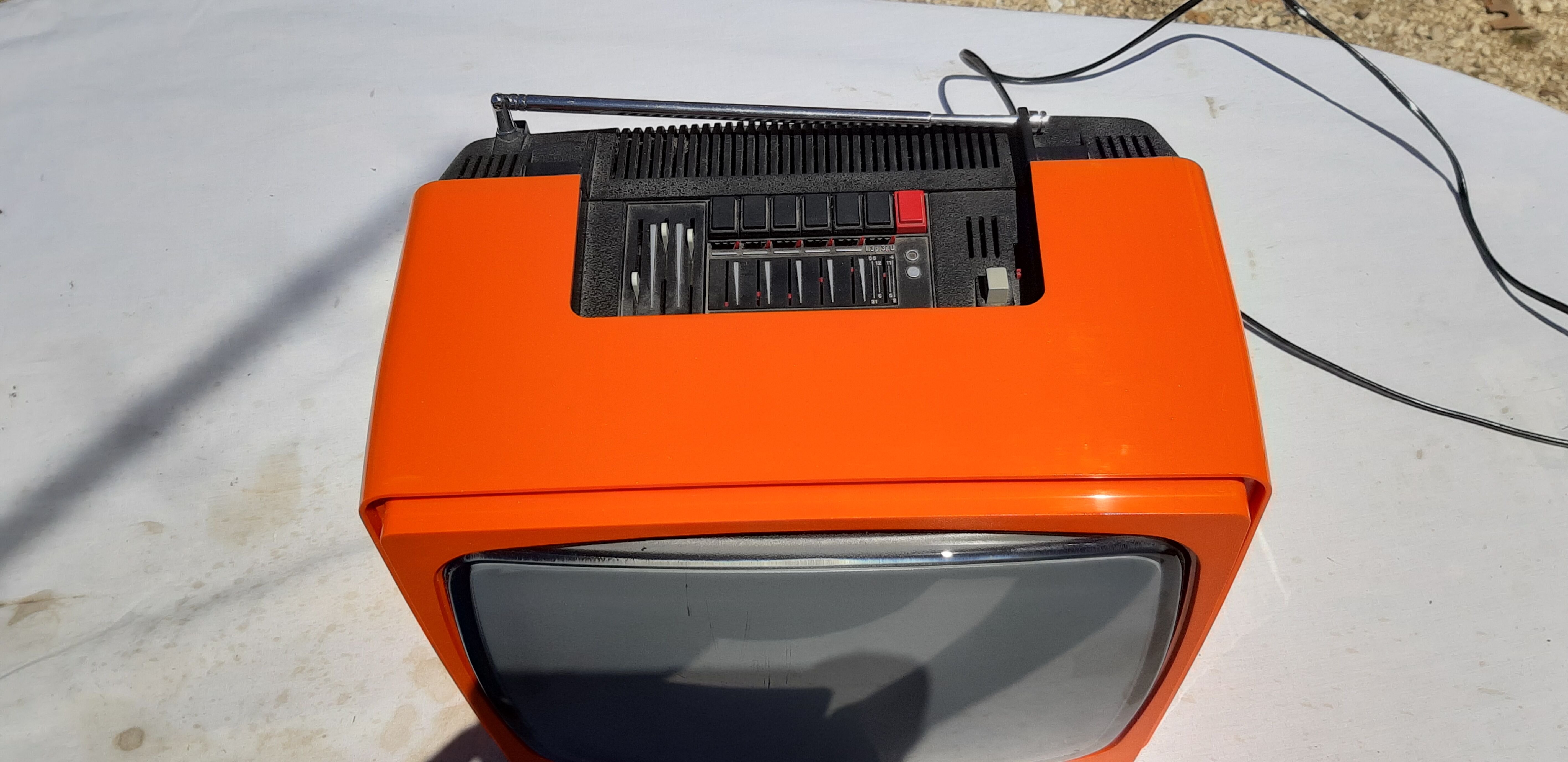 Vintage pathé marconi tv