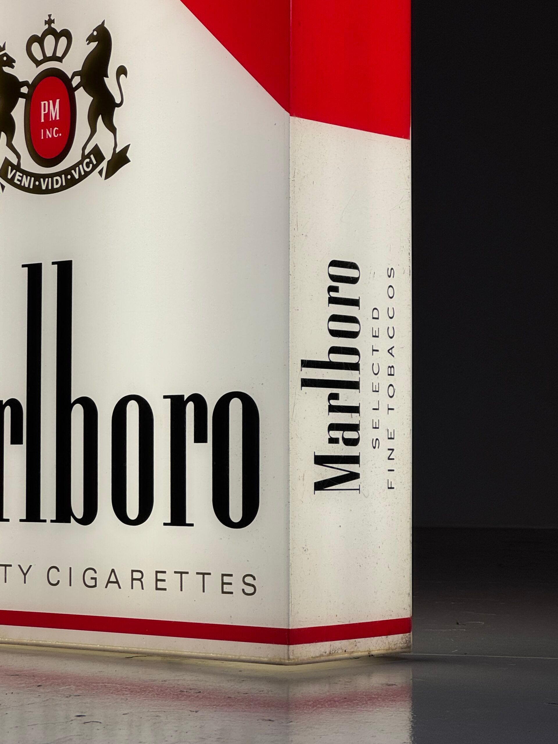 Boîte de Marlboro light 1980-1990