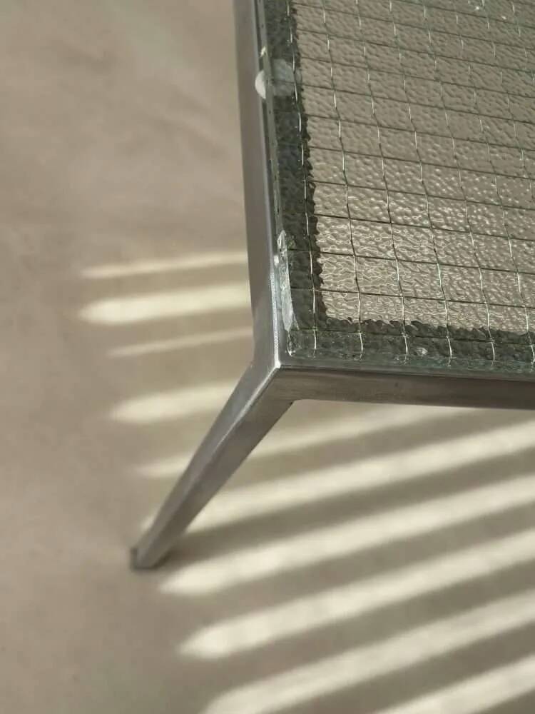 Minimalist 1960s wire glass coffee table in stainless steel.