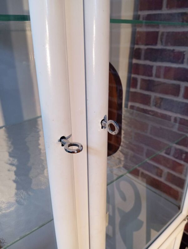 armoire médecine / pharmacie