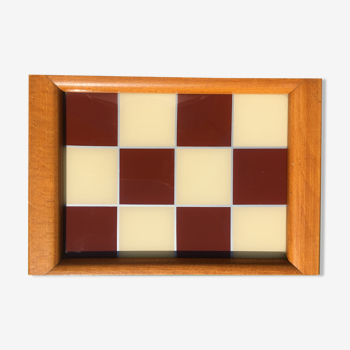 Plateau années 50 en bois et verre laqué, motif damier