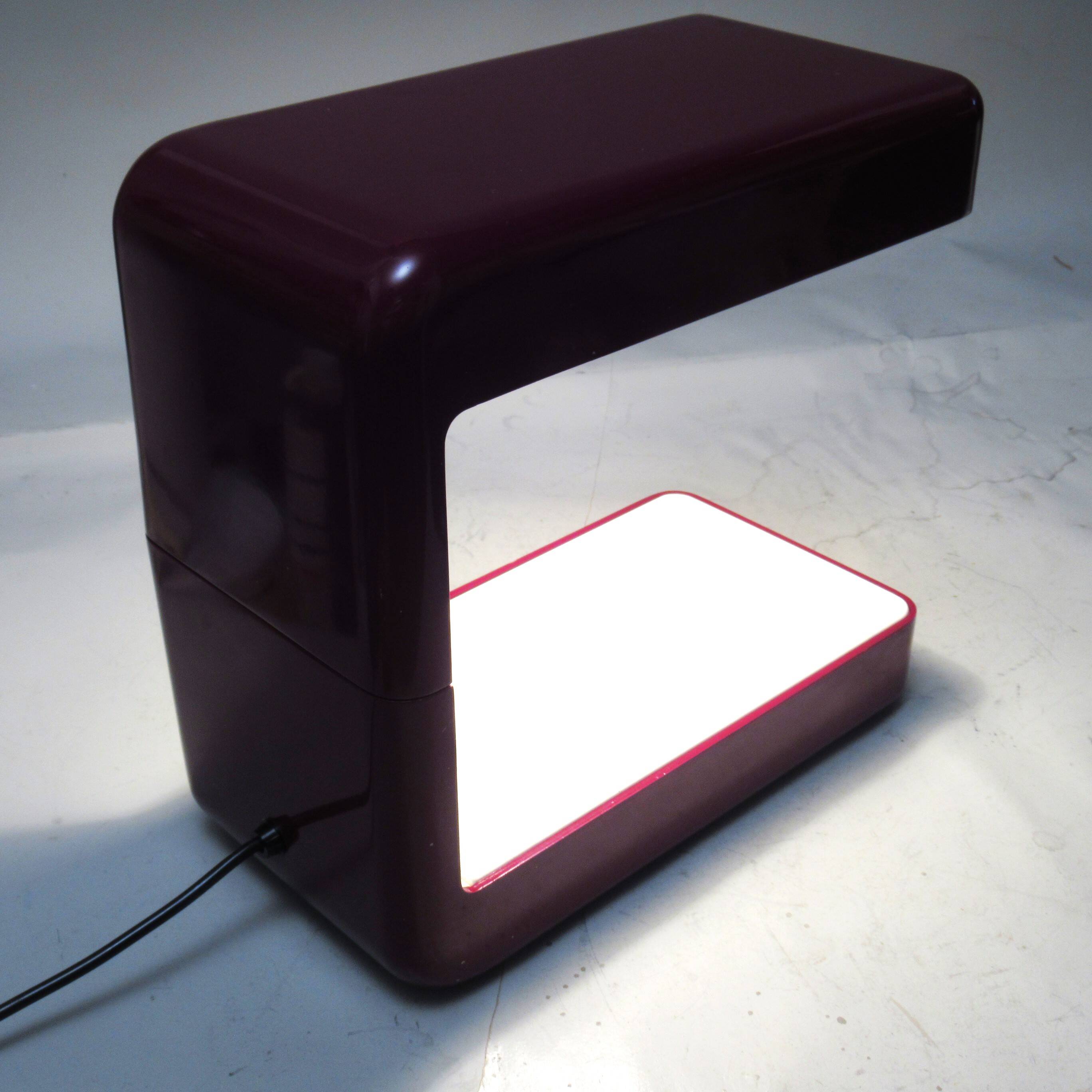 Isos burgundy lamp Giotto Stoppino Tronconi 1972