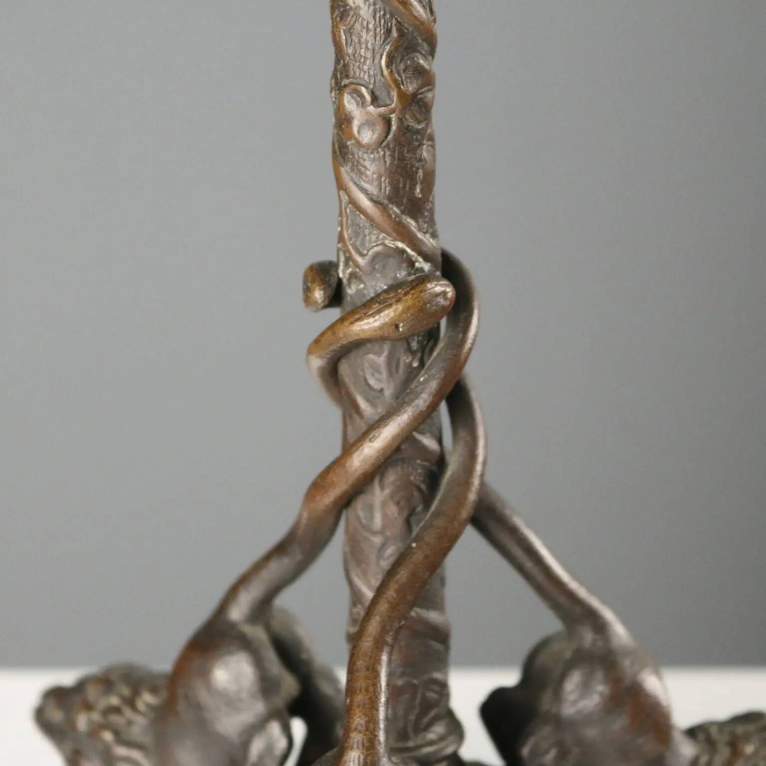 Lampe ancienne style Christophe Fratin en bronze, début XXe siècle