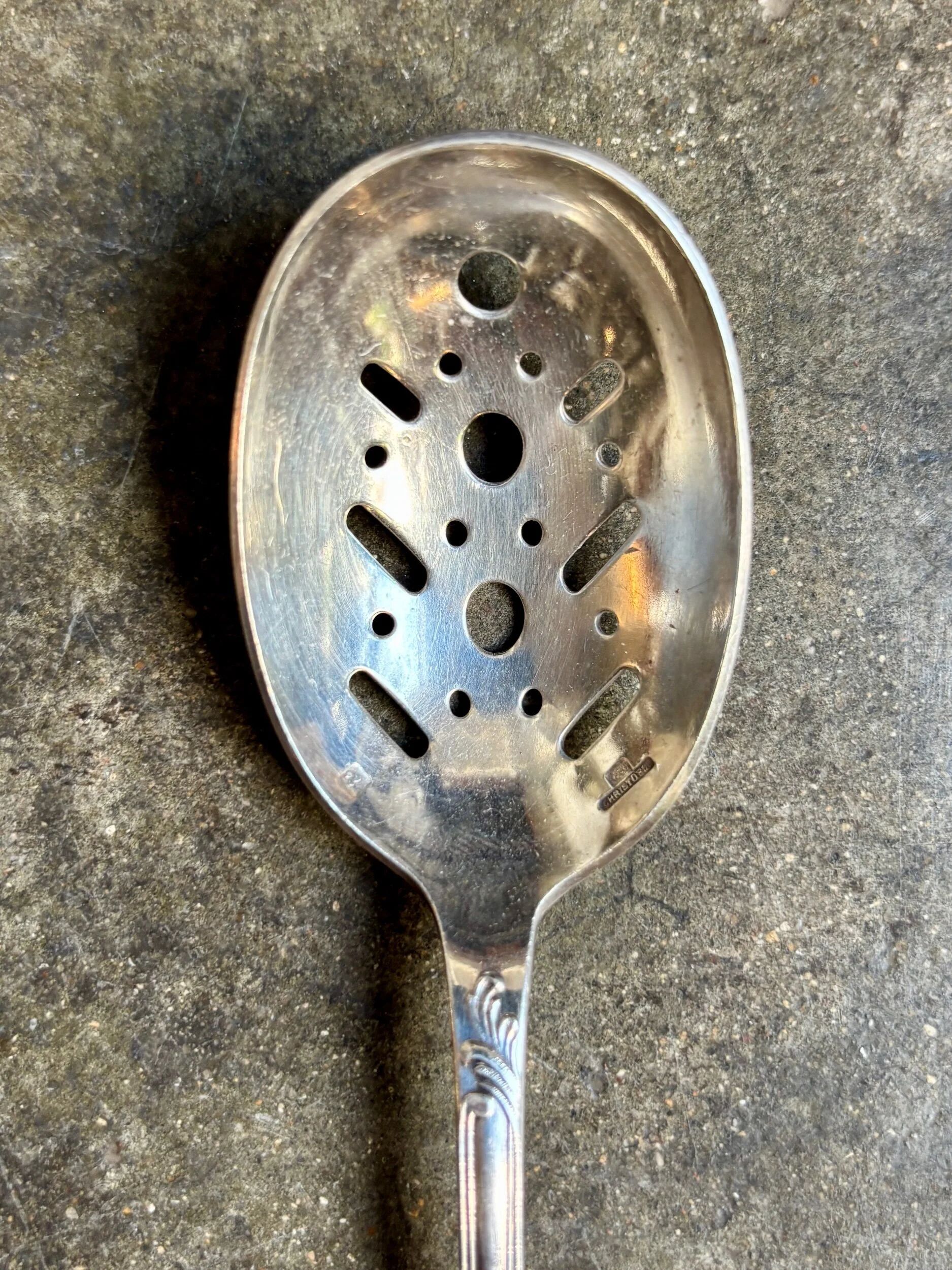 Cuillère de service ajourée Christofle en métal argenté