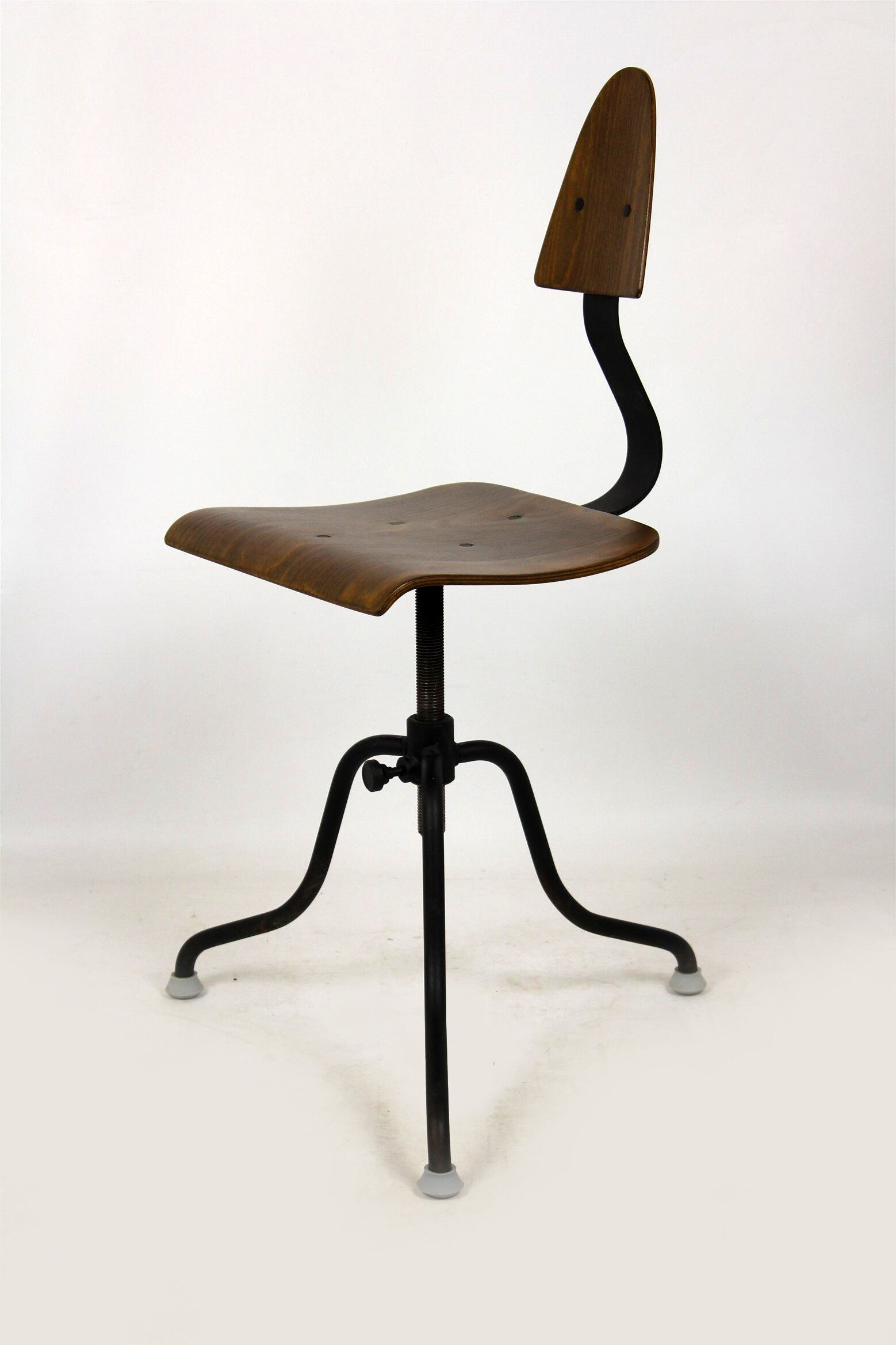 Industrial steel and wood swivel chair from Tomáš Baťa, 1940s
