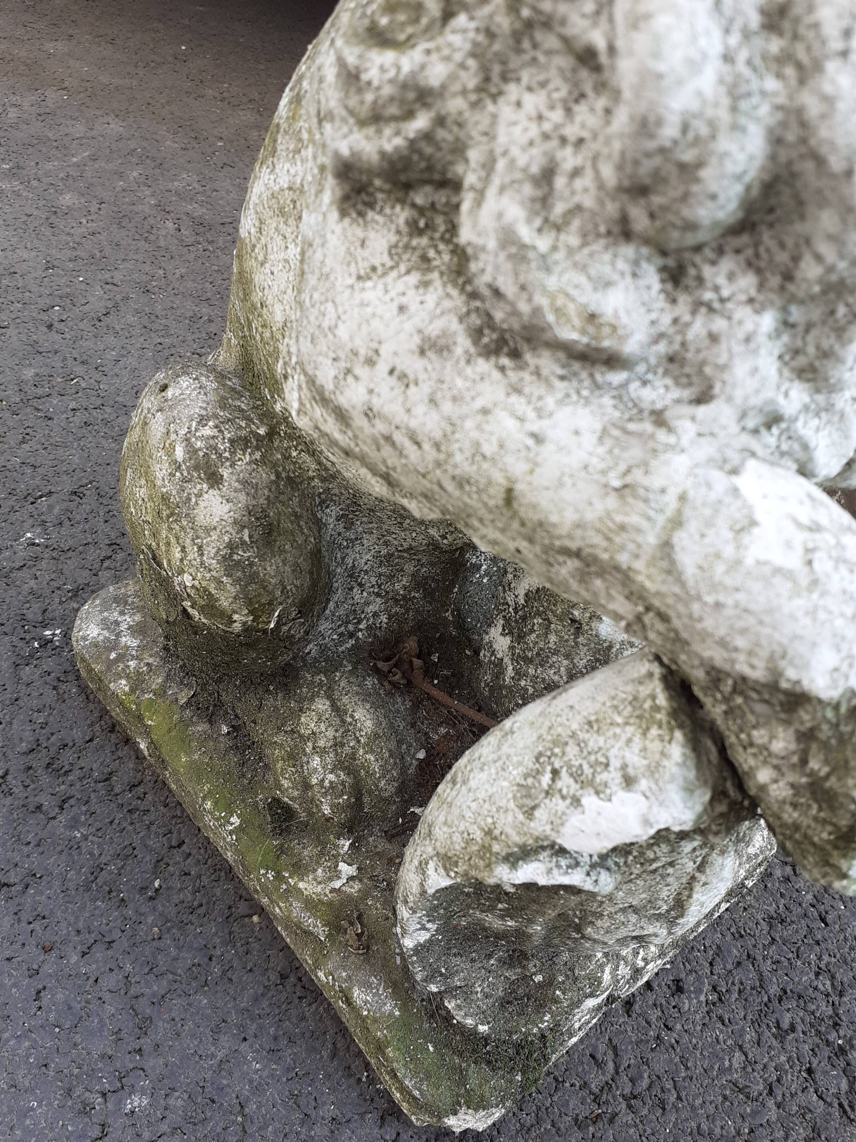 Vintage stone garden lions xxeme