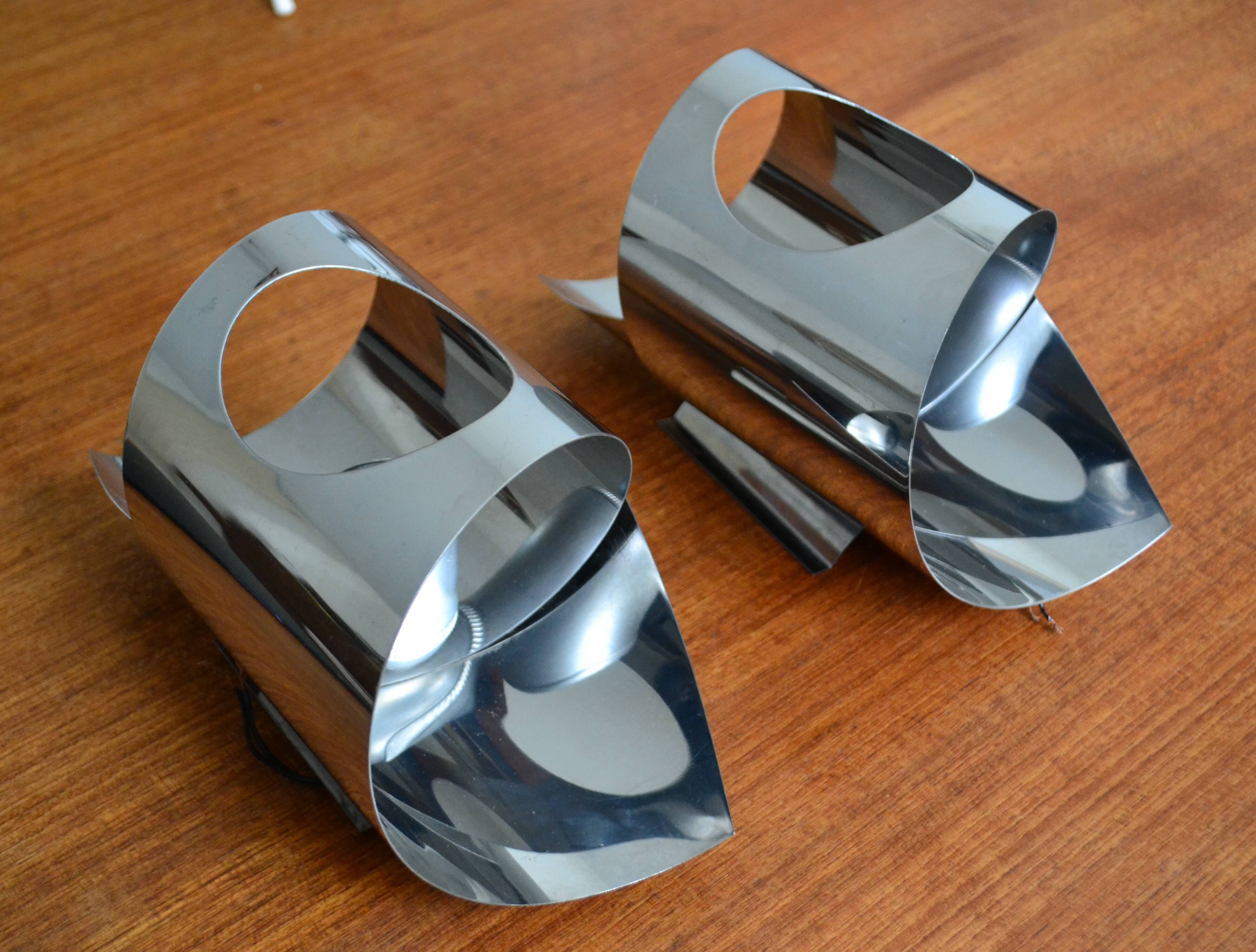 Paire d'appliques chrome space âge années 70