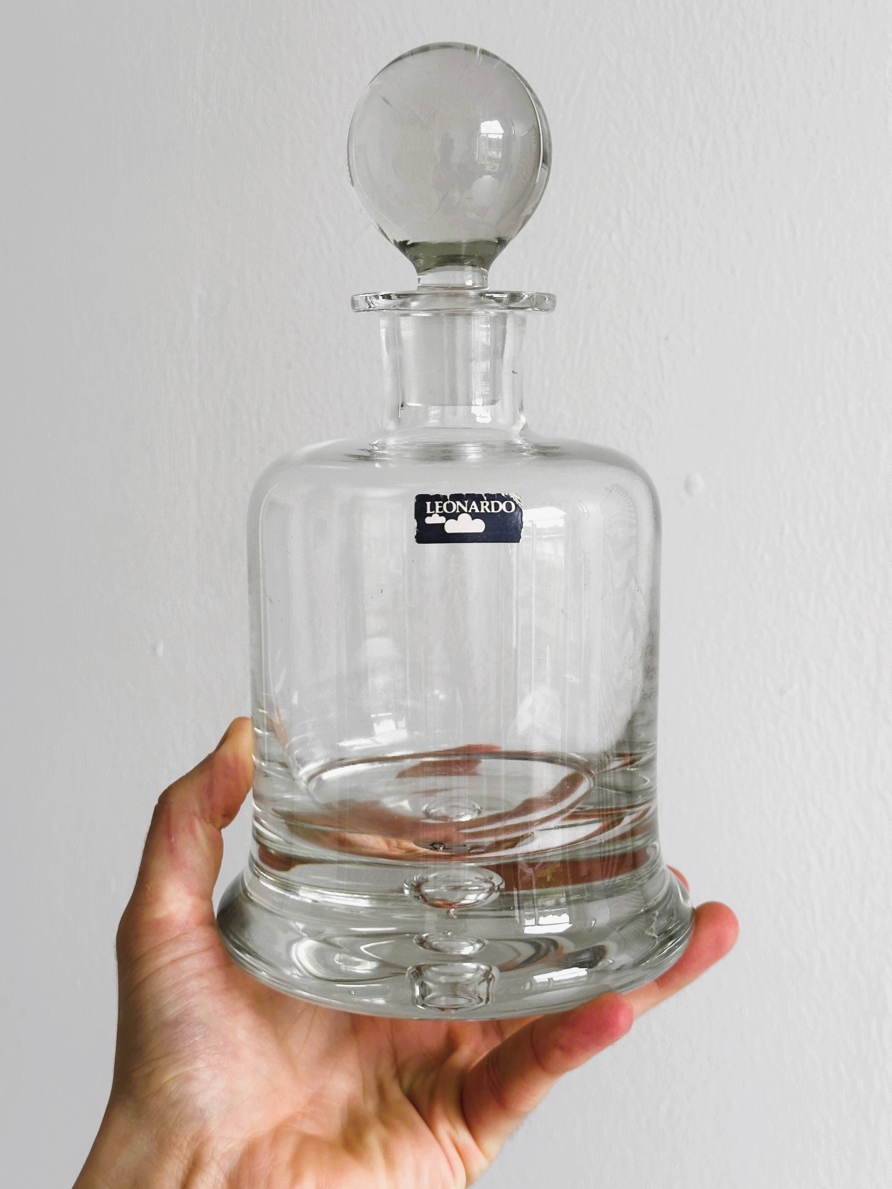 Glass carafe