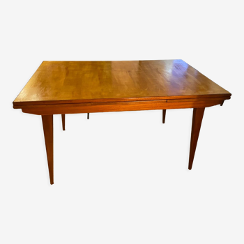 Stretchable solid teak table and ash top