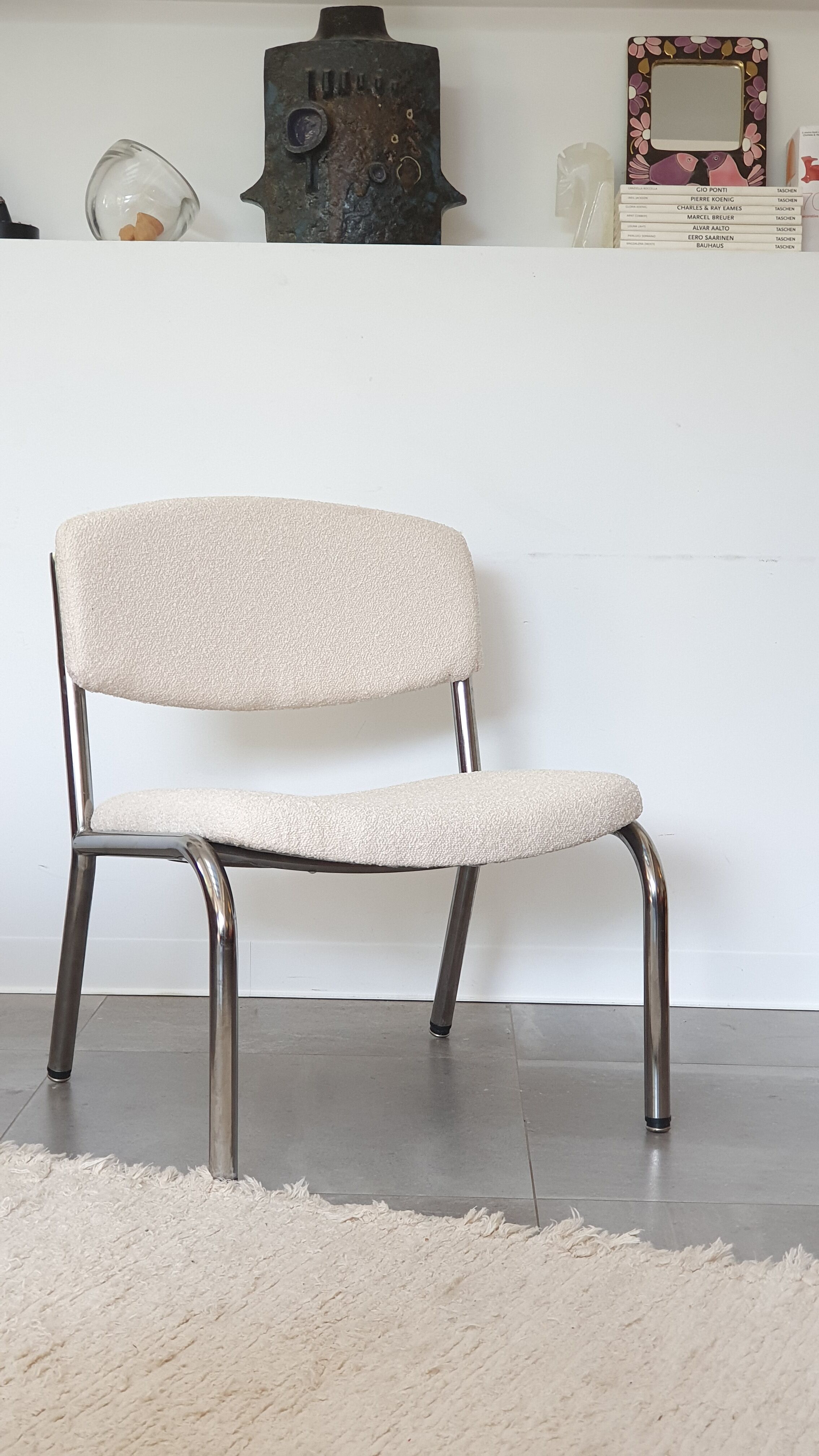 Chauffeuse design des années 70 bouclette