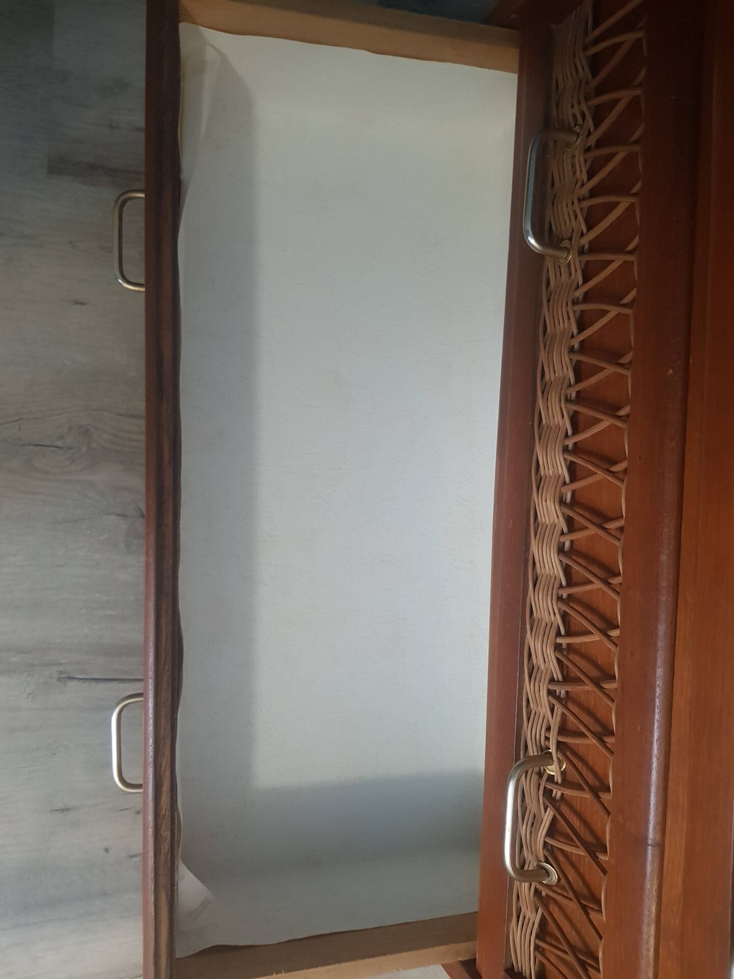 Vintage chest of drawers