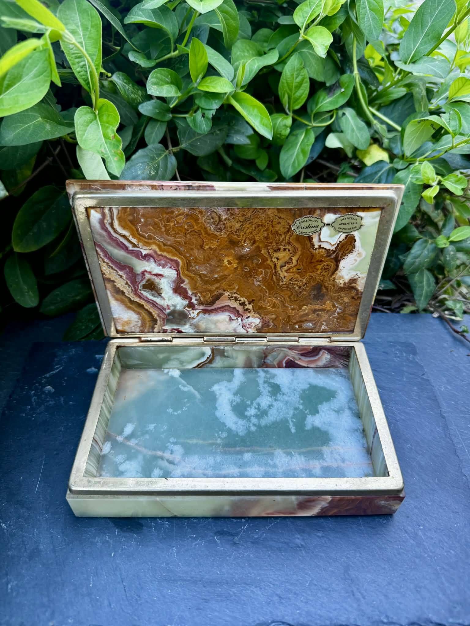 Ashtray, onyx box from the 1960s, vintage Italy.