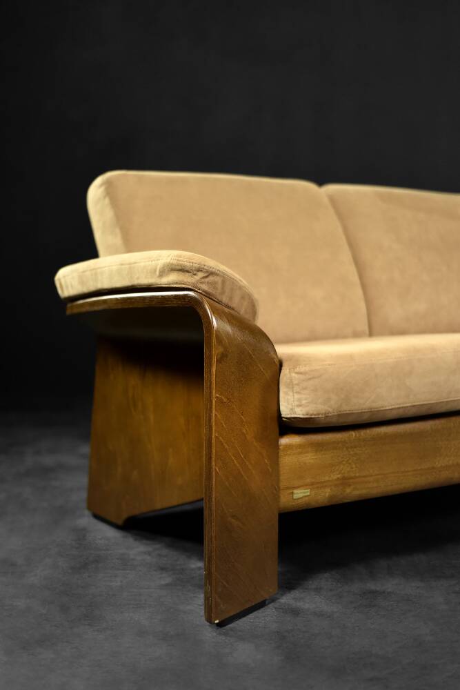 Modern Norwegian mid-century two-seater sofa, low-back loveseat Stressless Pegasus by Ekornes.