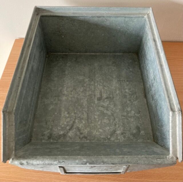 Industrial metal locker box Dubien Couvet