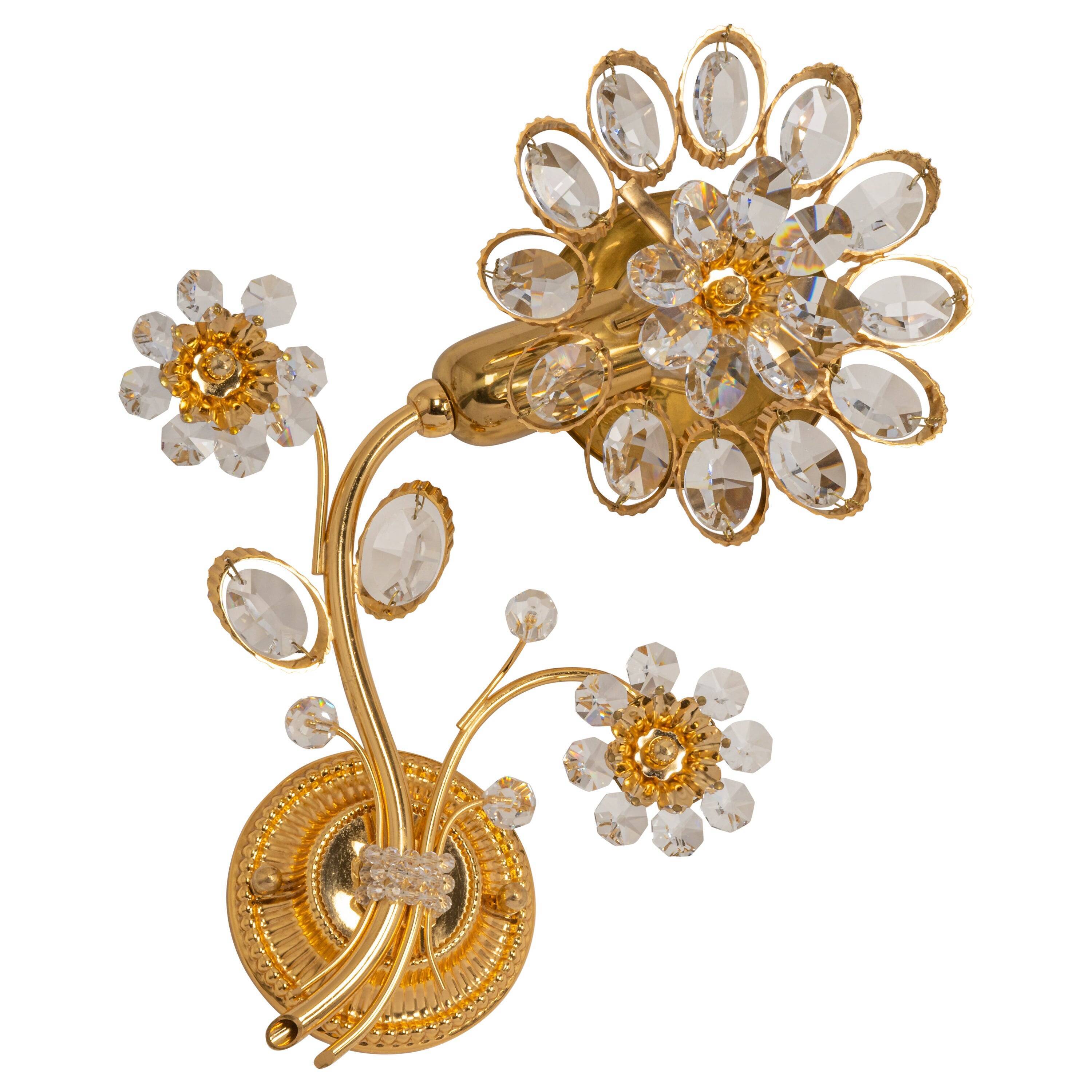 Sconce in gilded brass in the shape of a flower by Palwa, Germany, 1970s.