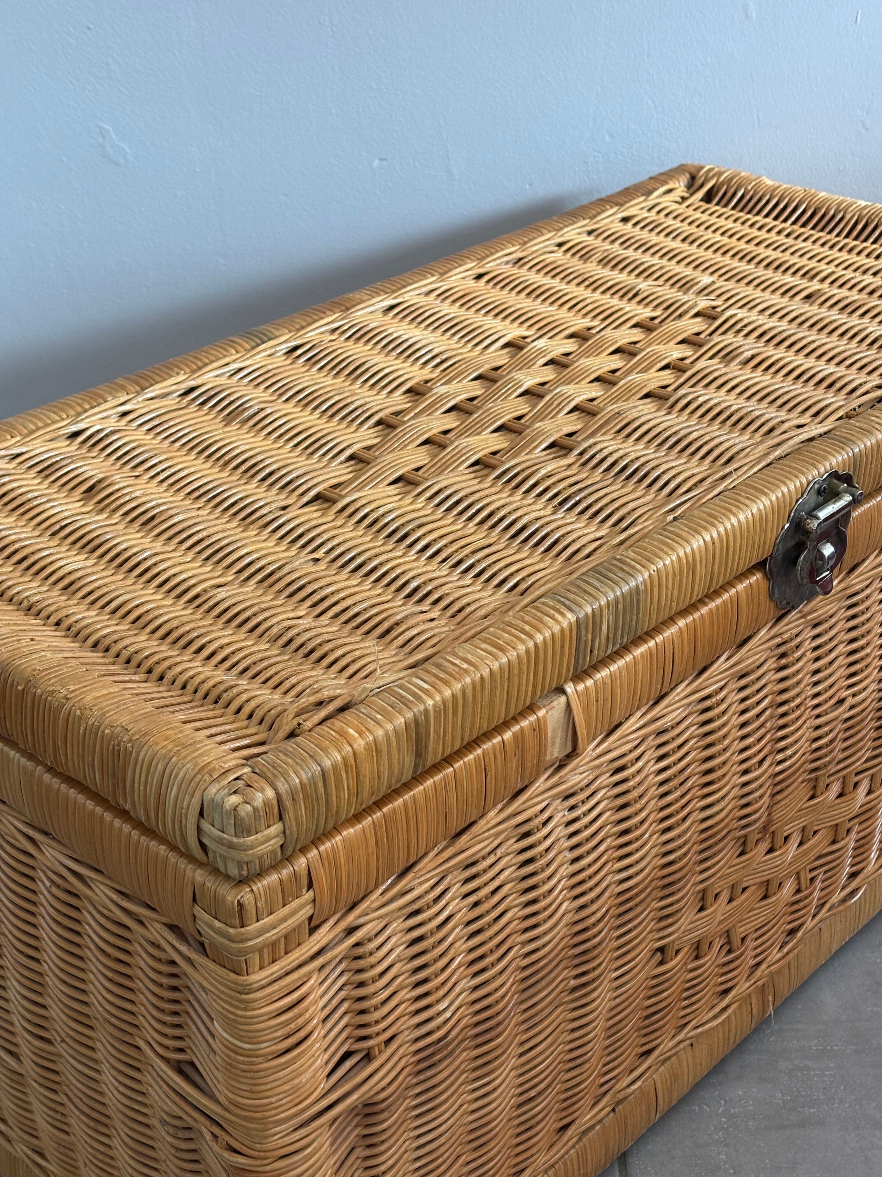 Rattan chest