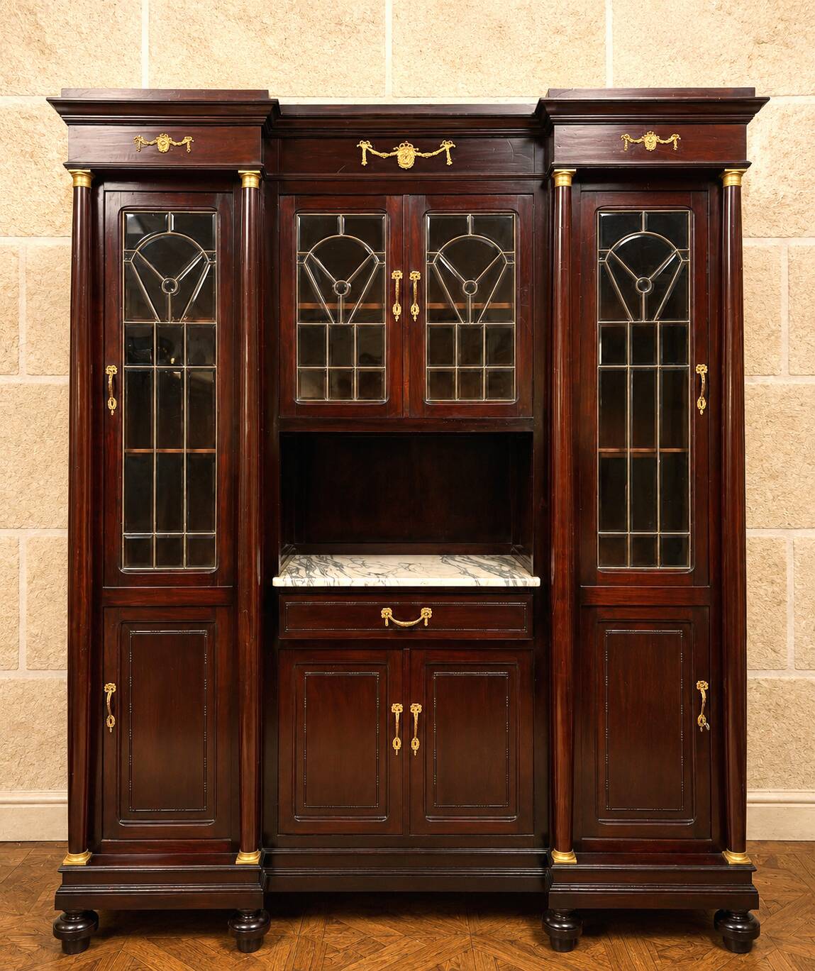 Large Empire-style display cabinet in mahogany from the late 19th century.