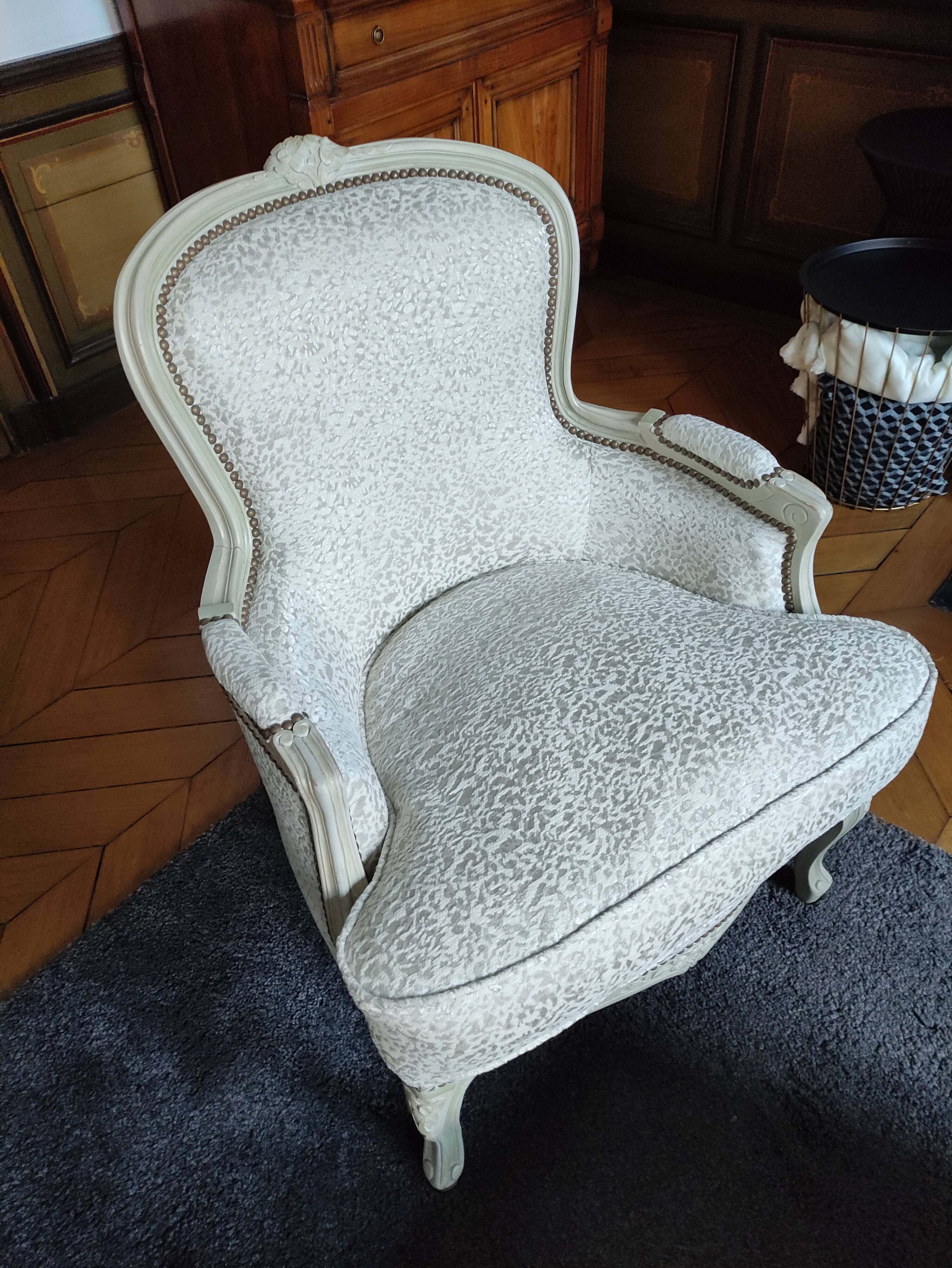 Pair of louis xv shepherdesses