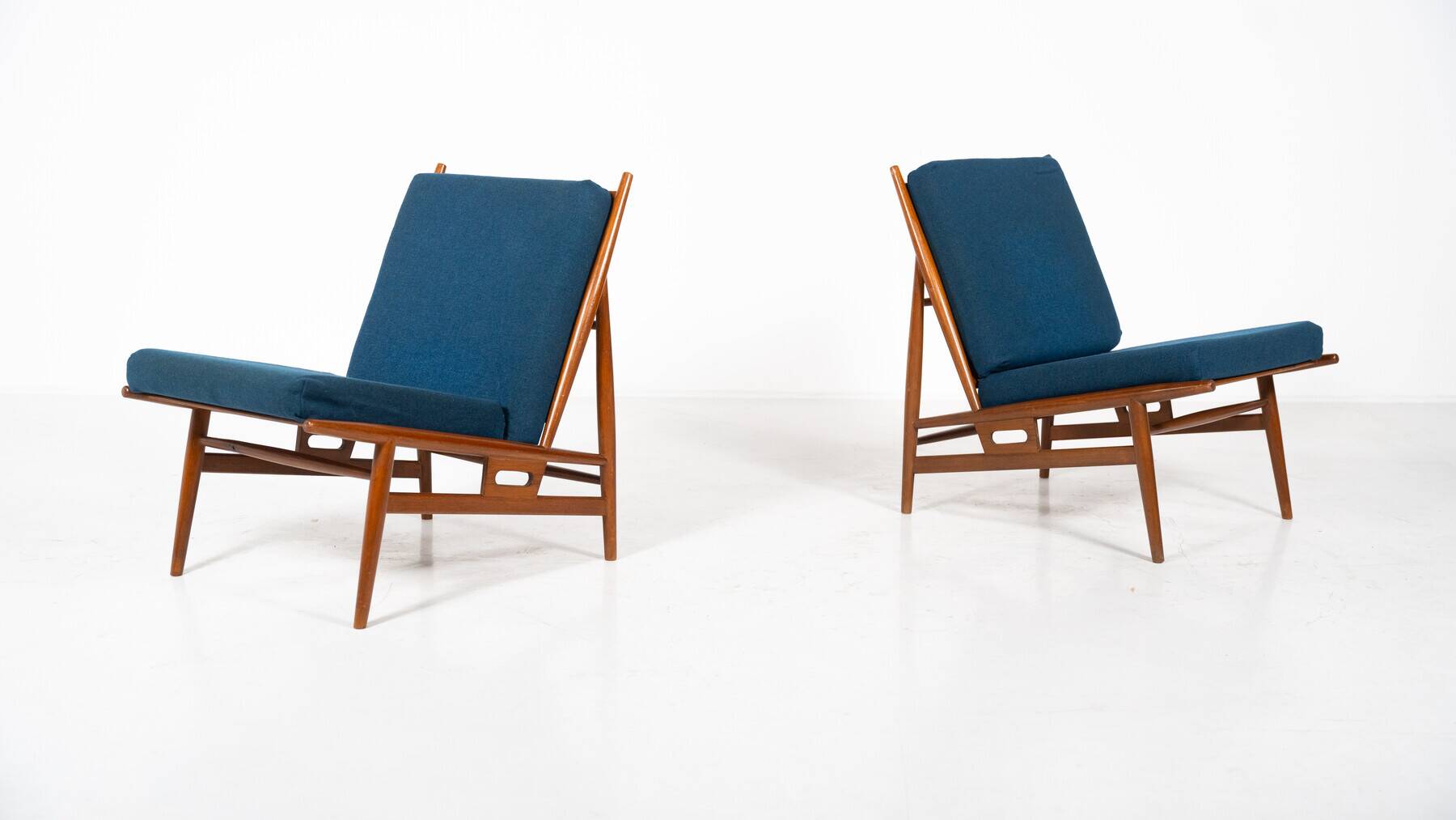 Mid-Century Modern Pair of Armchairs by Isa, Italy, 1960s