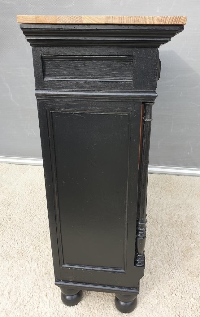 Neoclassical black wood bookcase with columns