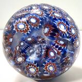 Vase en verre de Murano bleu attribué à Fratelli Toso avec des murrines, Italie