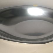 Oval dish in brushed metal