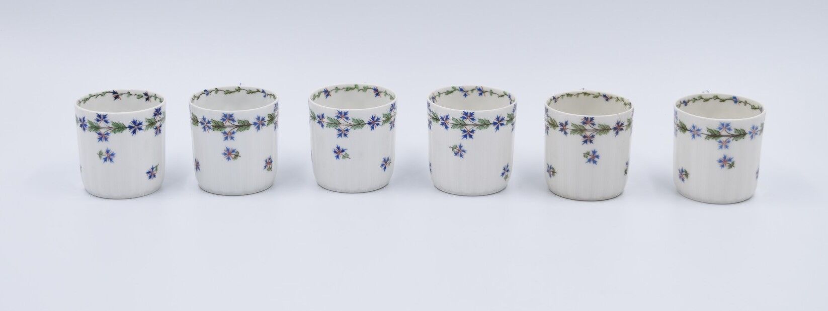 6 cups and saucers porcelain Haviland Limoges barbed-wire décor