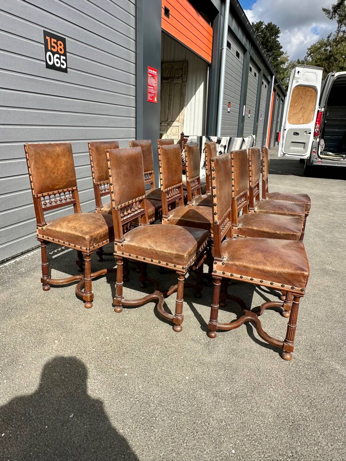 Set of 12 Henri II neo-Renaissance style walnut chairs