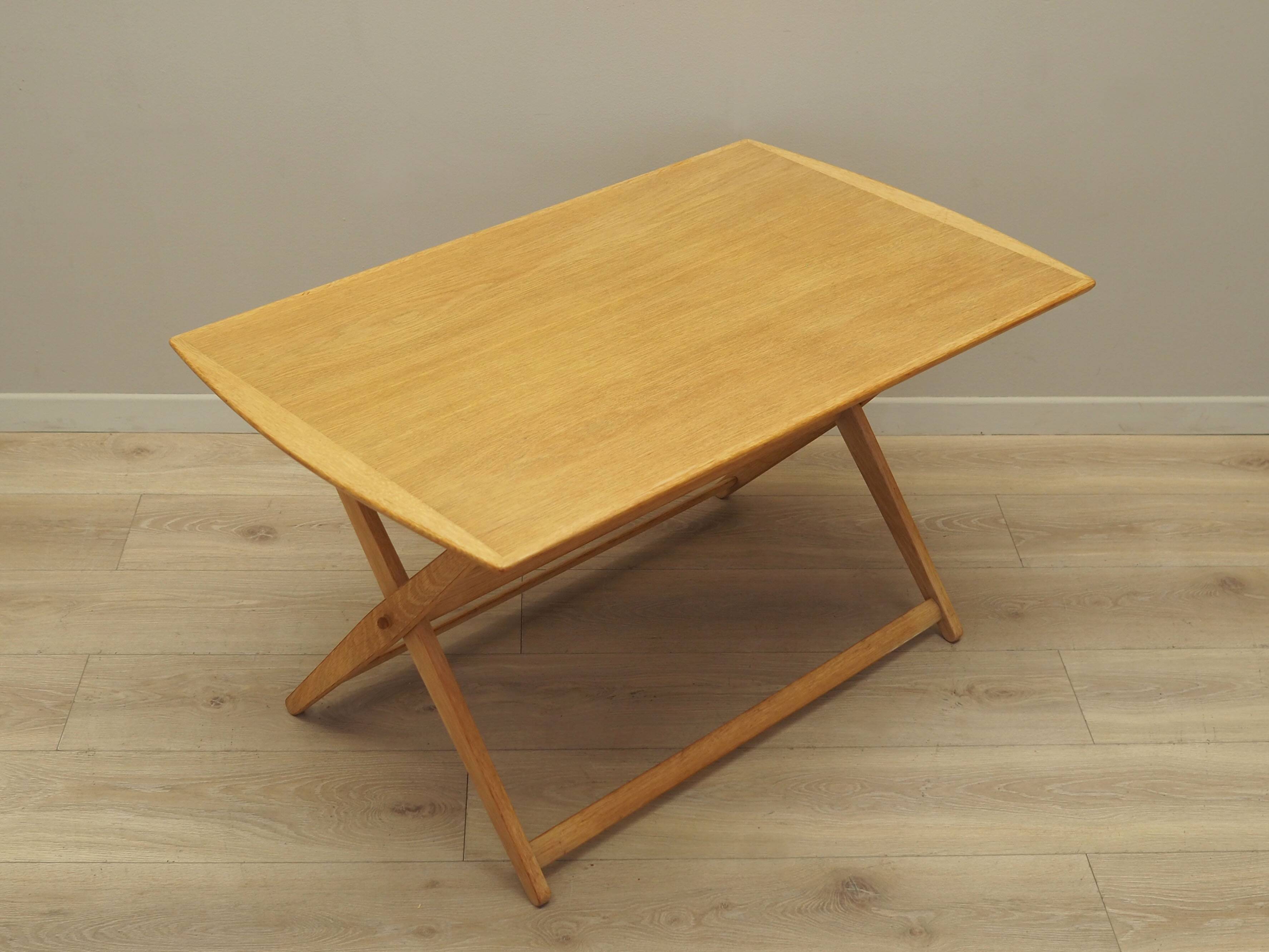 Ash coffee table, Danish design, 1970s, production: Denmark