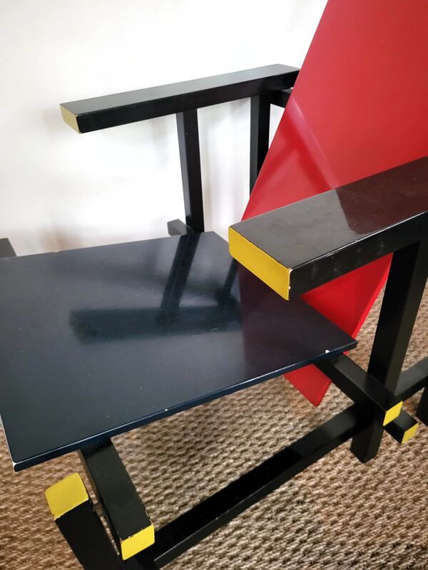 Fauteuil Red and  Blue de Gerrit Rietveld