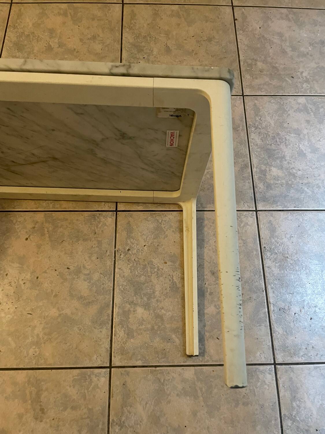 White marble base table