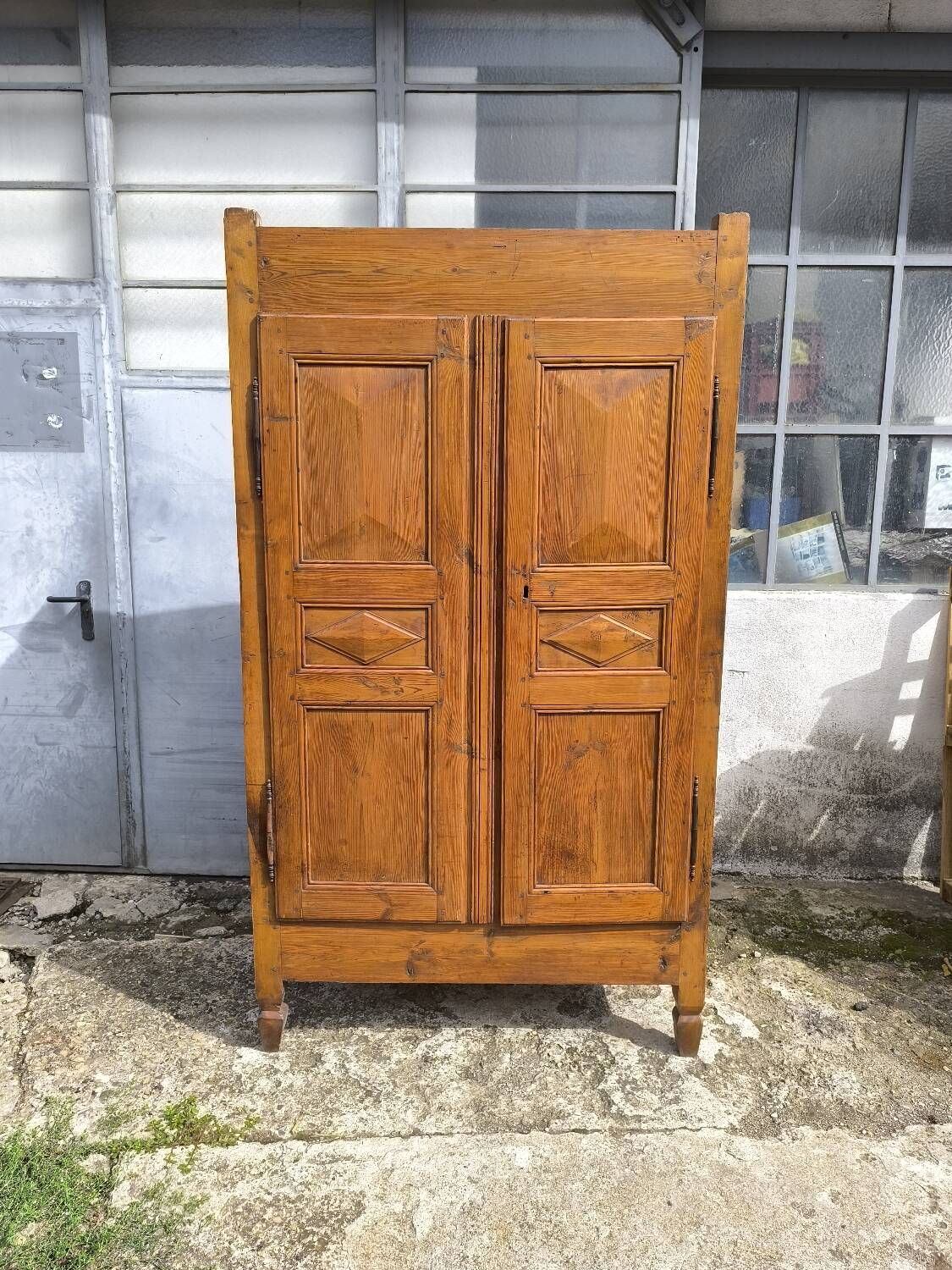 Armoire de ferme rustique en chêne et sapin