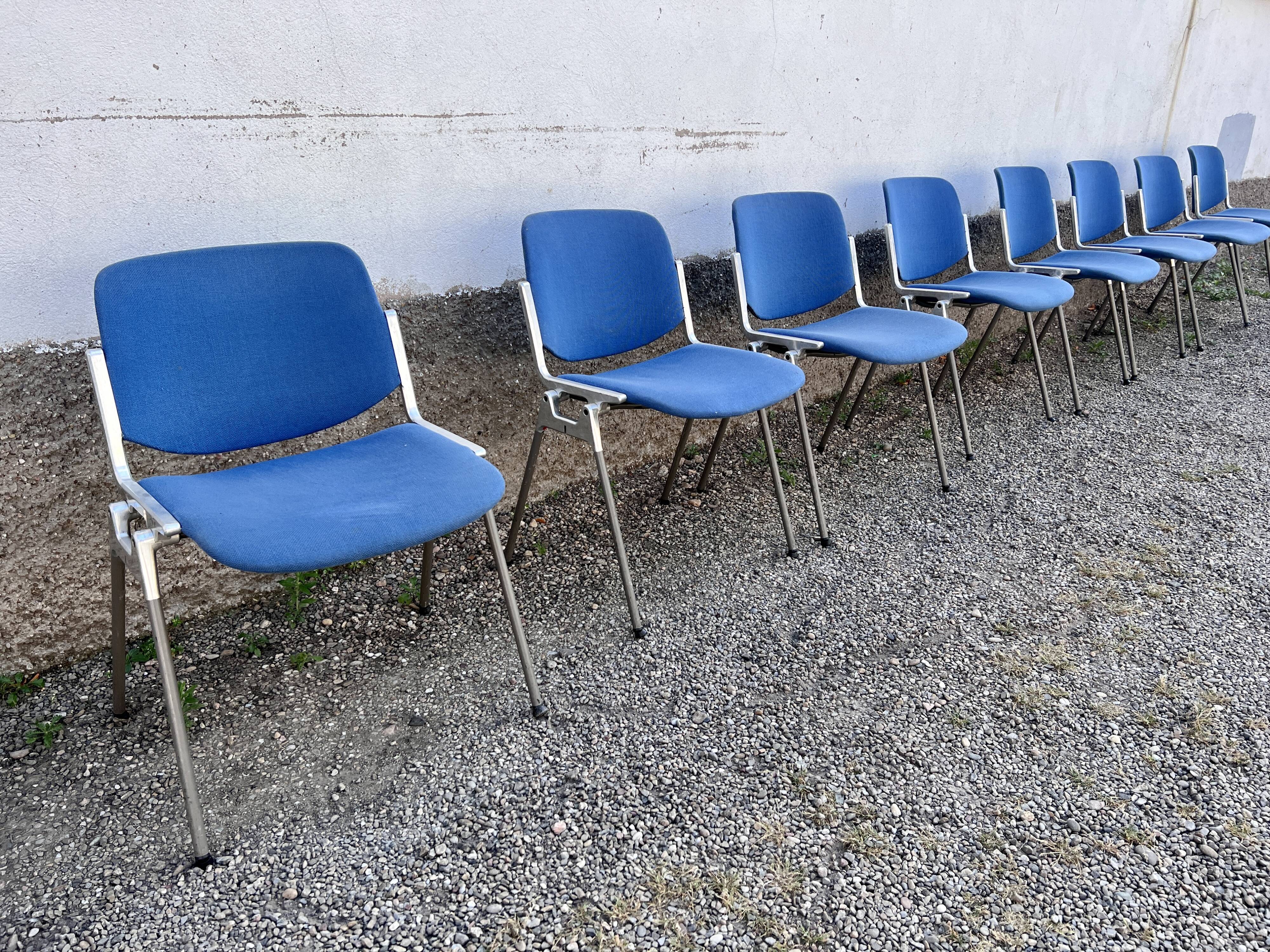 Série de 40 chaises de G. Piretti pour Castelli Anonima Castelli, Italie, années 1970