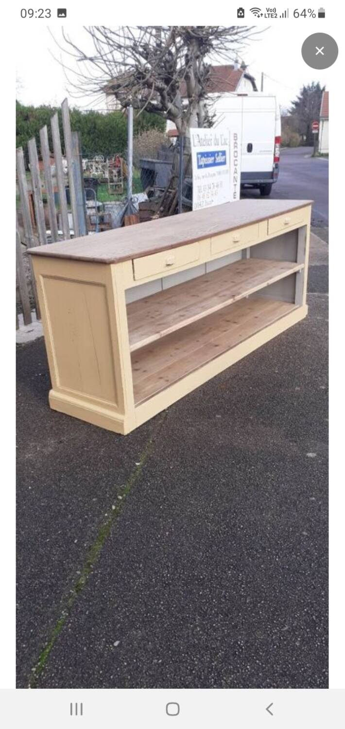 Counter trade furniture