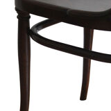 Pair of 1910's dining chairs model no.221 by Gebrüder Thonet