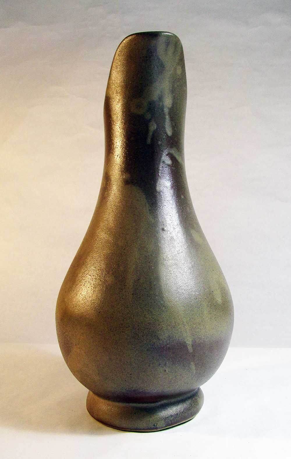 Pitcher jug in brown sandstone